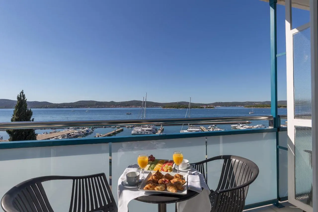 Hotel Kornati Биоград-на-Мору